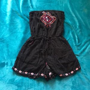 Hillsides strapless romper